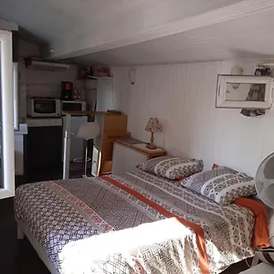  Appartement Le Nid D'oiseau De St Victor / St Victor's Bird's Nest France