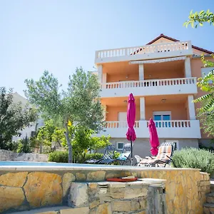Apartmani Cubela Apartment