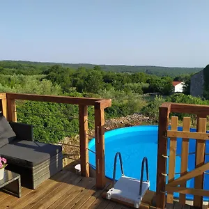 krk-glamping-village.primorje-gorskikotar.com/